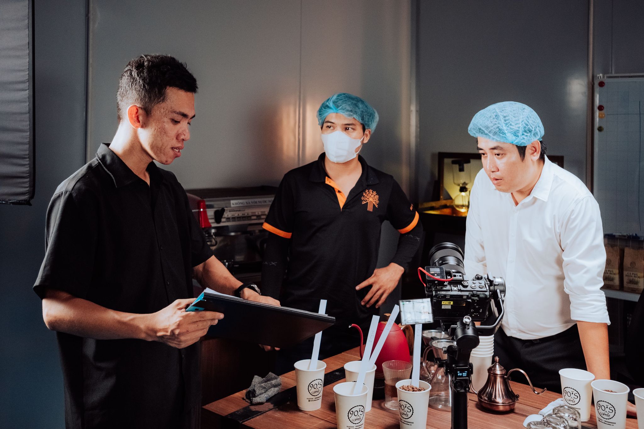 Hậu trường quay phim doanh nghiệp tại Thủ Đức – ekip ghi hình quá trình thử nếm