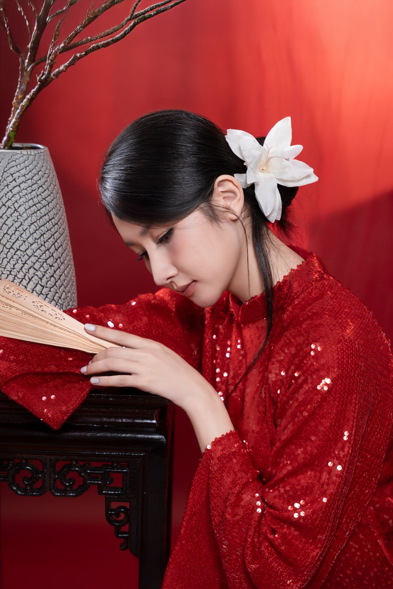 Chụp ảnh nghệ thuật áo dài tại Thủ Đức style Magazine - Vũ Huệ Studio