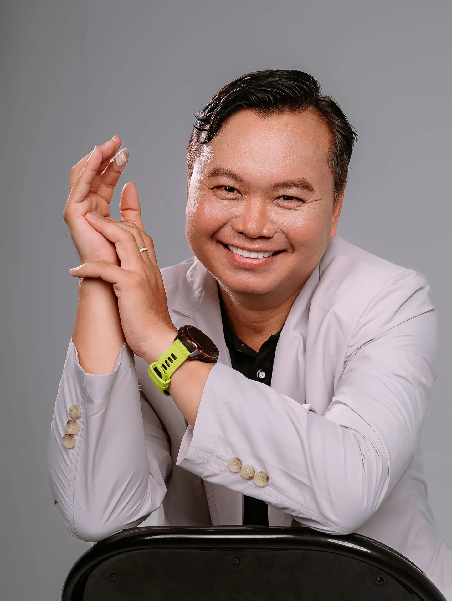 Bộ ảnh profile tổng thể doanh nhân — chụp tại VuHue Studio Thủ Đức