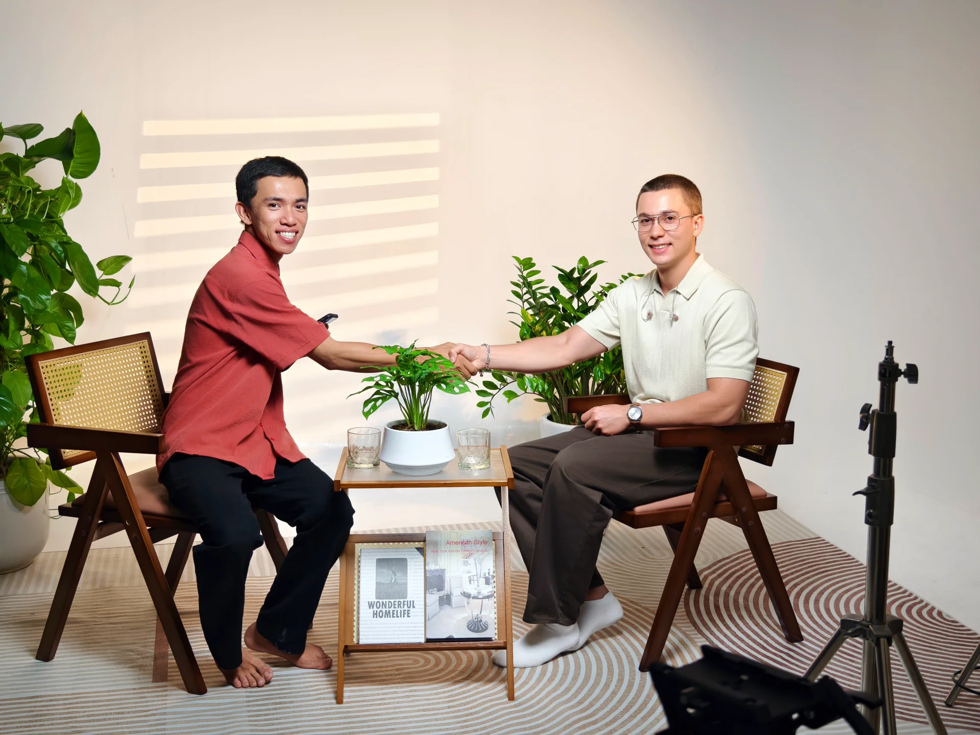 Hậu trường buổi podcast YouTuber tại VuHue Studio Thủ Đức, bts recording